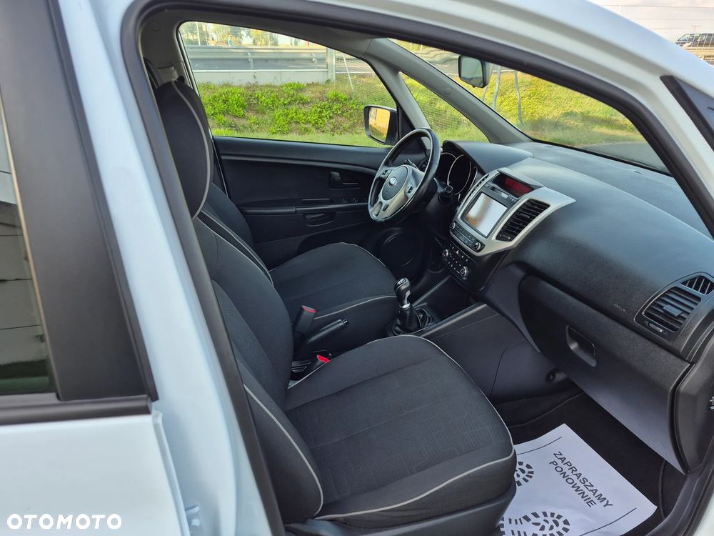 Kia Venga - 9