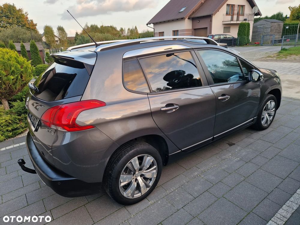 Peugeot 2008 1.6 BlueHDi Style - 4