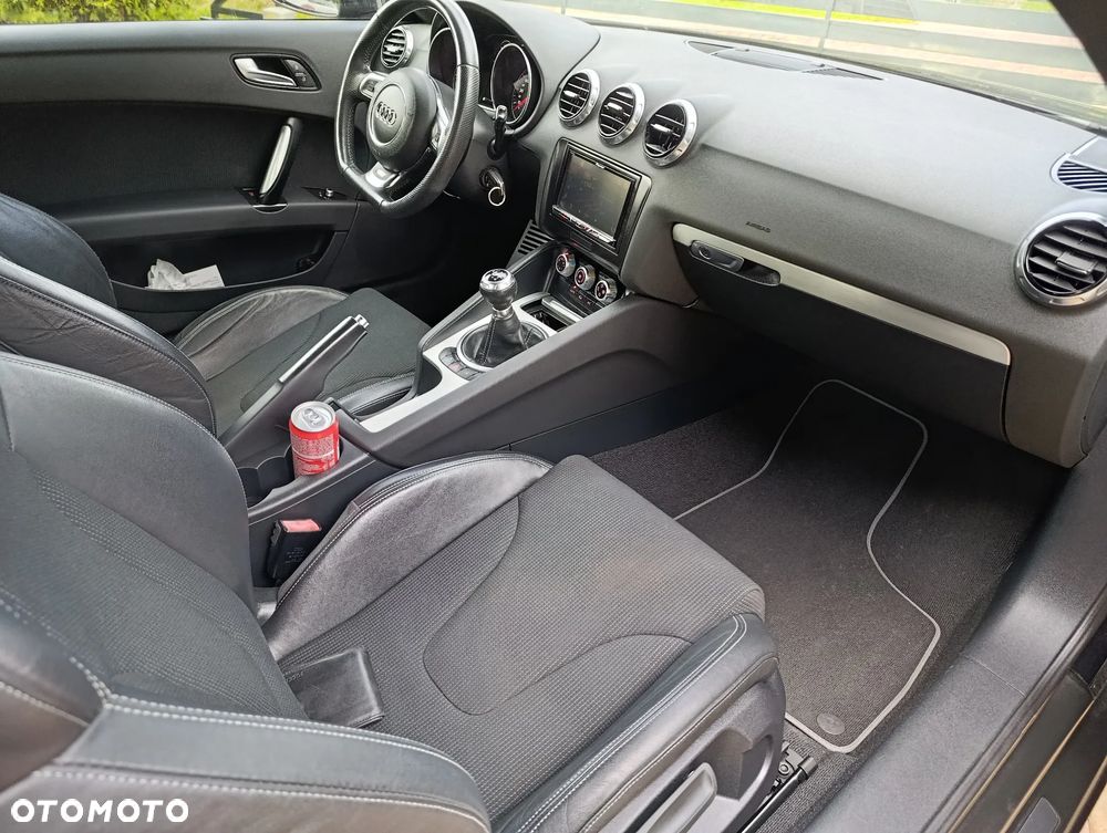Audi TT Coupé - 32