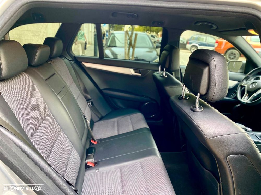 Mercedes-Benz C 180 Station AMG Line - 19