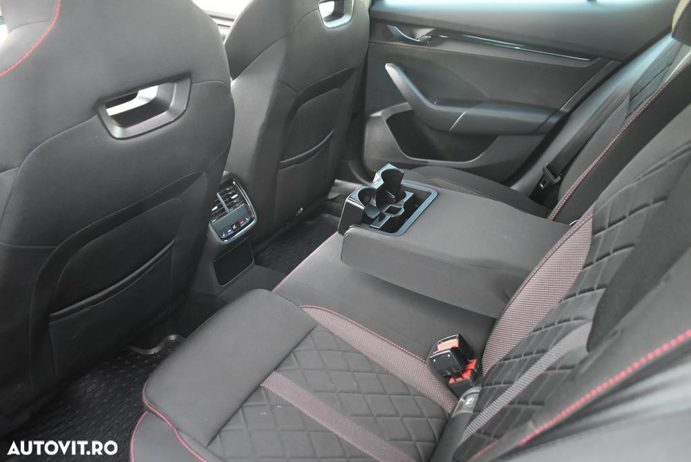 Skoda Octavia RS 2.0 TDI DSG 4X4 - 30