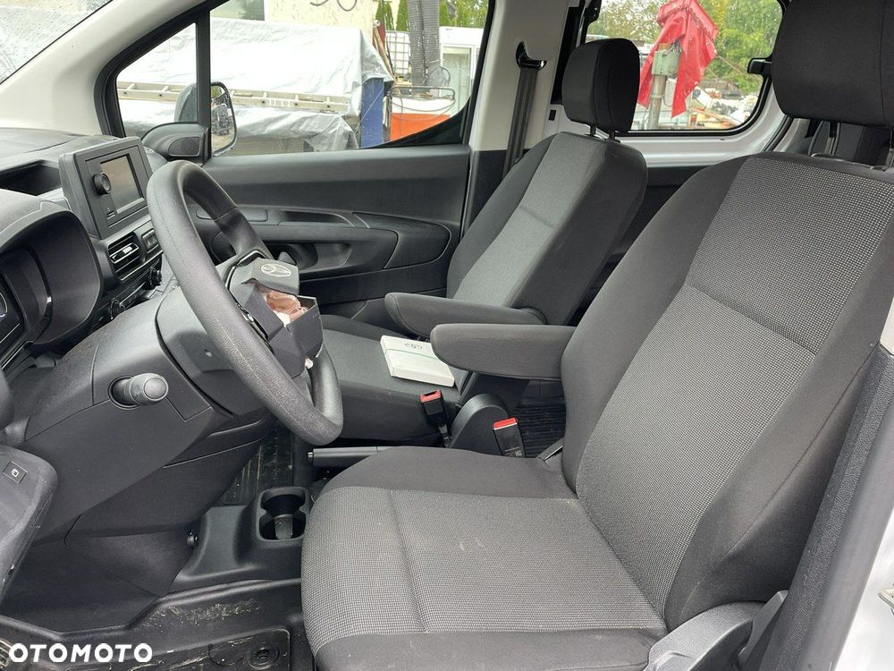 Toyota Proace City - 15