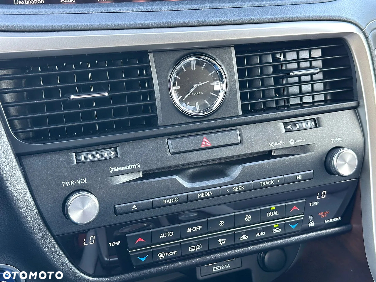 Lexus RX - 25