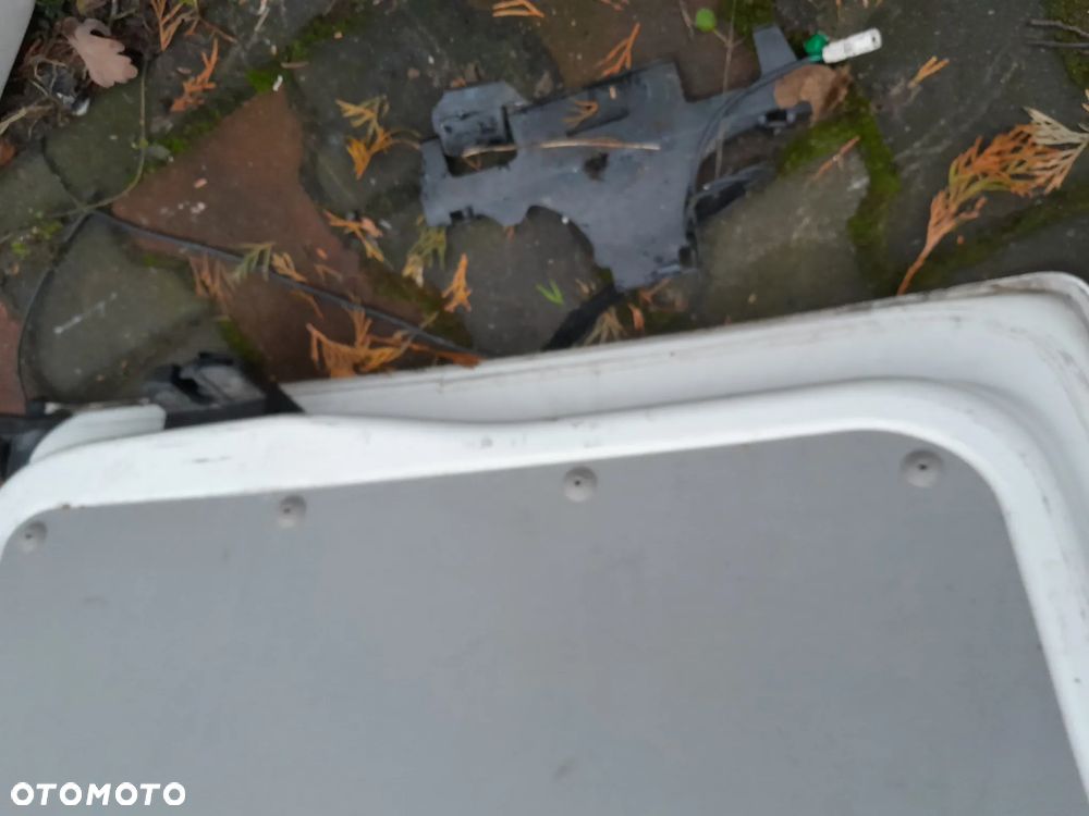 Drzwi tylne z szybą kompletne VW T5 - 5