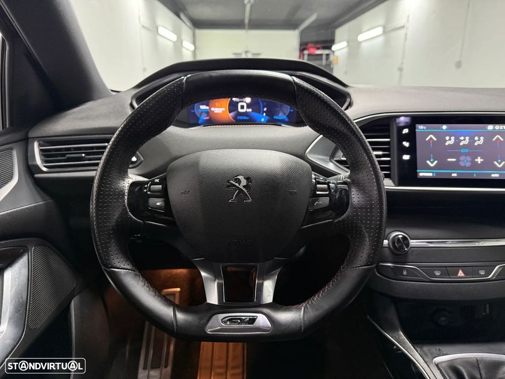Peugeot 308 1.2 PureTech GT Line - 17