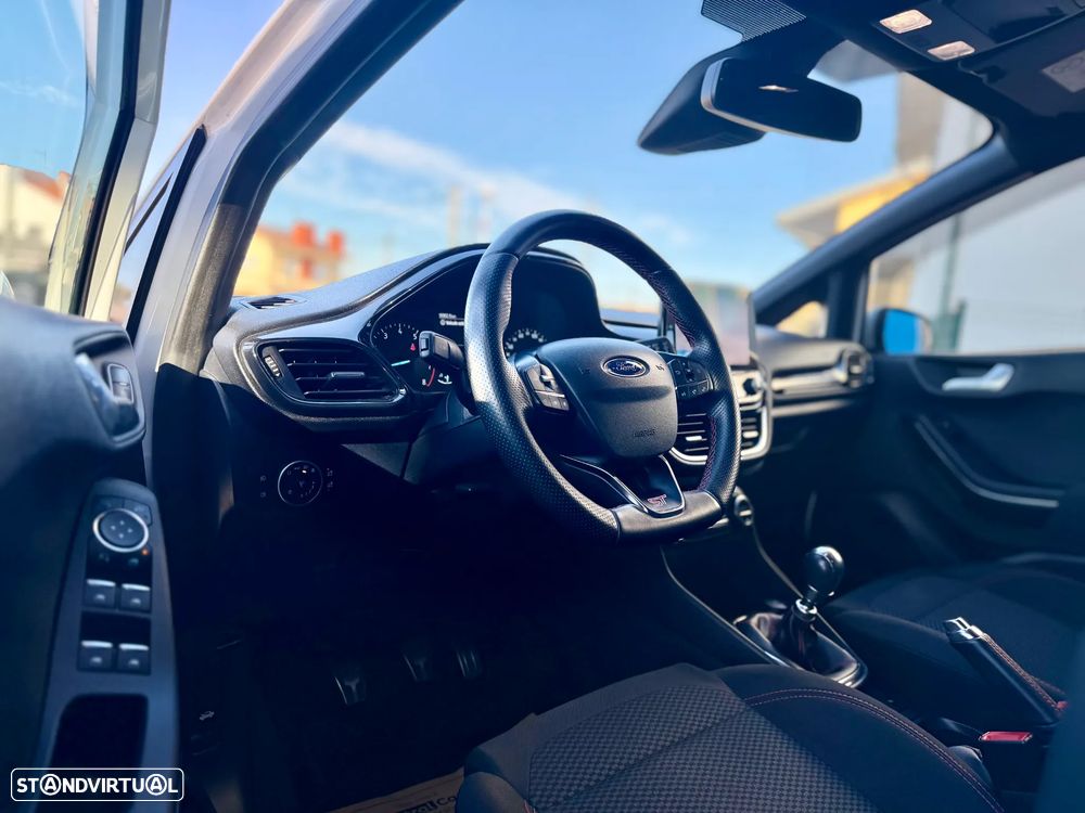 Ford Fiesta 1.0 EcoBoost ST-Line - 12