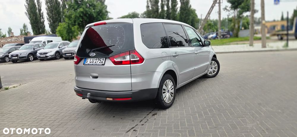 Ford Galaxy 2.0 TDCi Ghia - 14