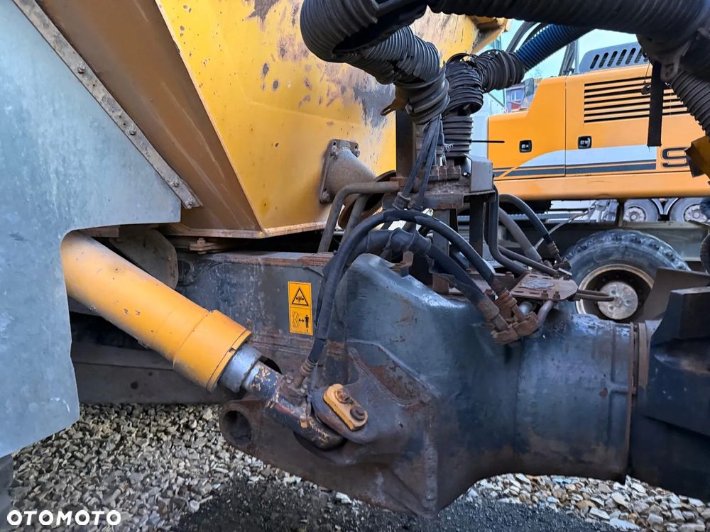 Komatsu HM300-2 - 2