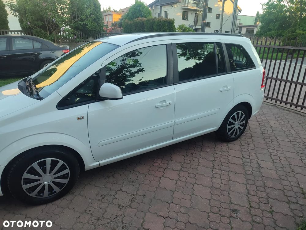 Opel Zafira 1.6 Cosmo - 13