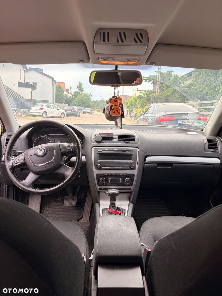 Skoda Octavia 1.8 TSI Elegance DSG - 9