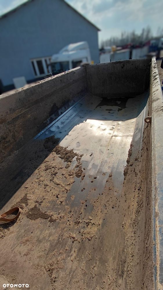 ZABUDOWA KH KIPPER 8X8 8X4 WYWROTKA TYLNOZSYPOWA - 5