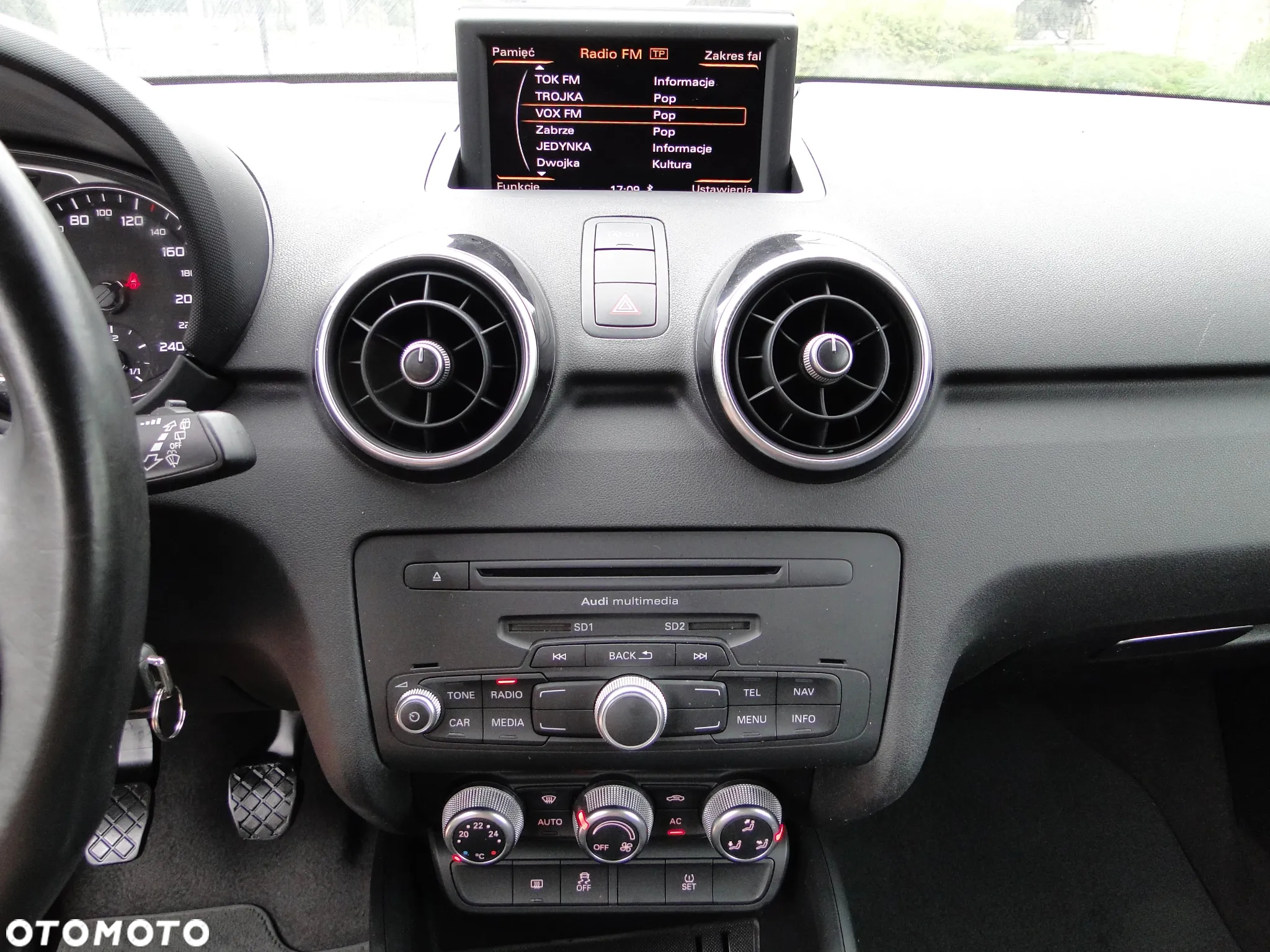 Audi A1 1.6 TDI Ambition - 32