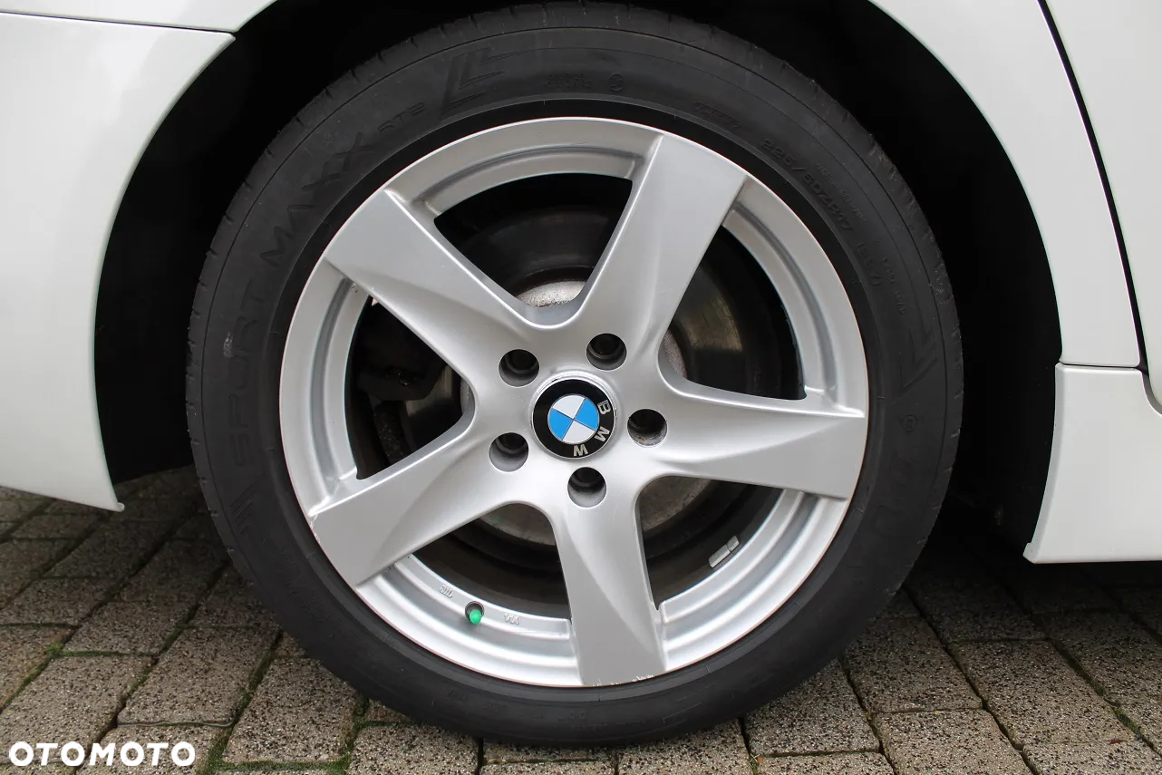 BMW Seria 5 520d Touring - 10