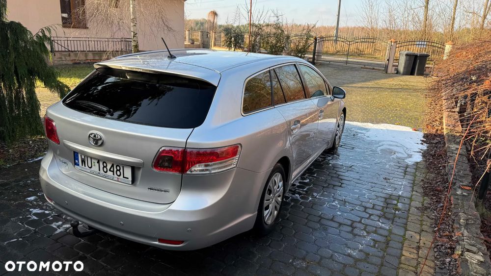 Toyota Avensis 2.0 D-4D Sol plus - 4