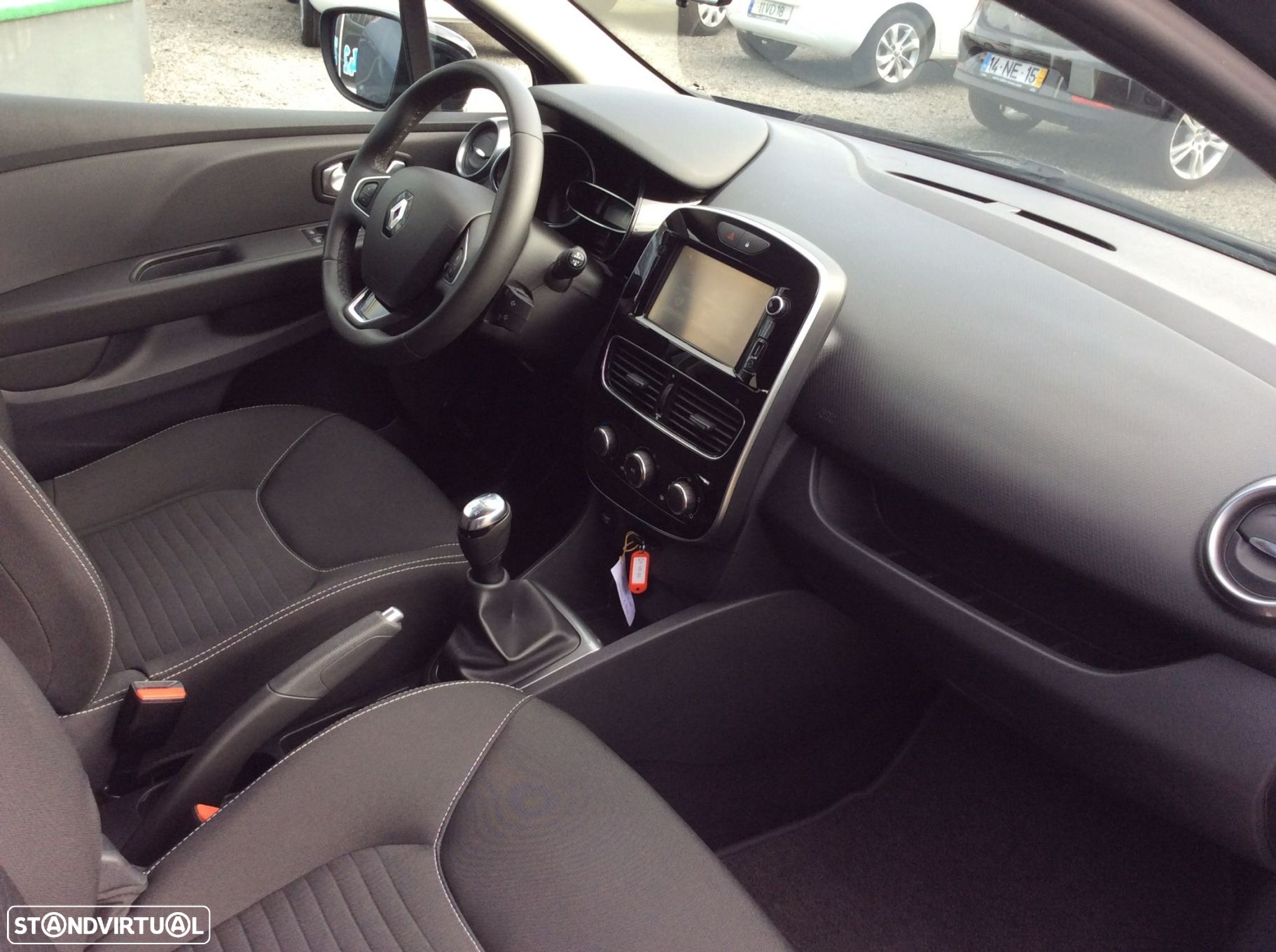 Renault Clio Sport Tourer 1.5 dCi Limited - 27