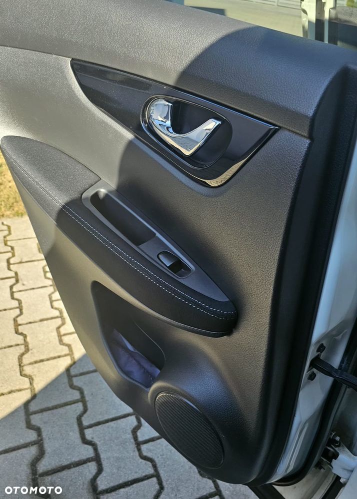 Nissan Qashqai 1.2 DIG-T N-Connecta EU6 - 21