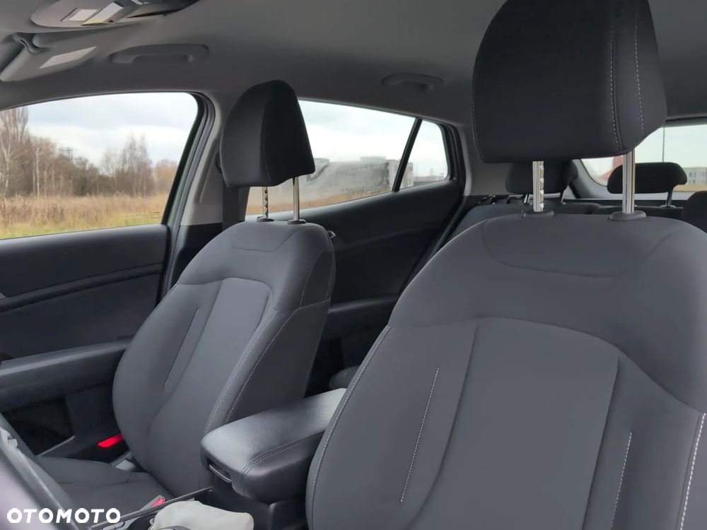 Kia Sportage 1.6 T-GDI MHEV M 2WD DCT - 11