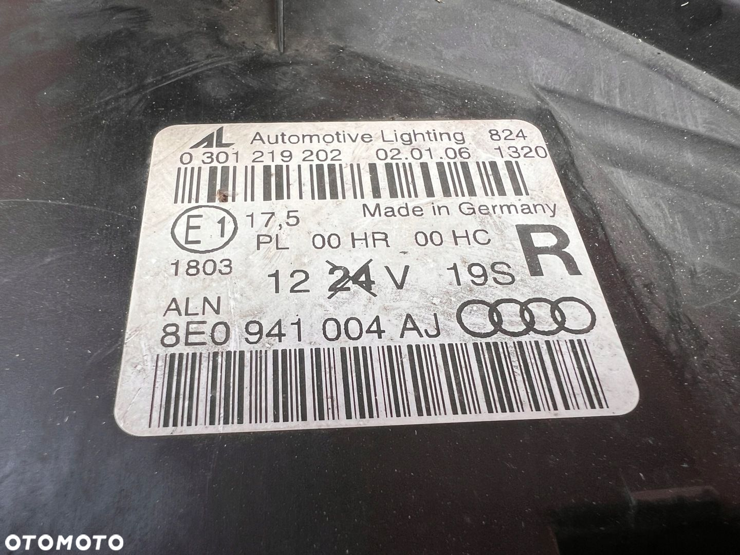Lampy przednie AUDI A4 B7 ZWYKŁE KOMPLET EUROPA ORYGINALNE AL - 7