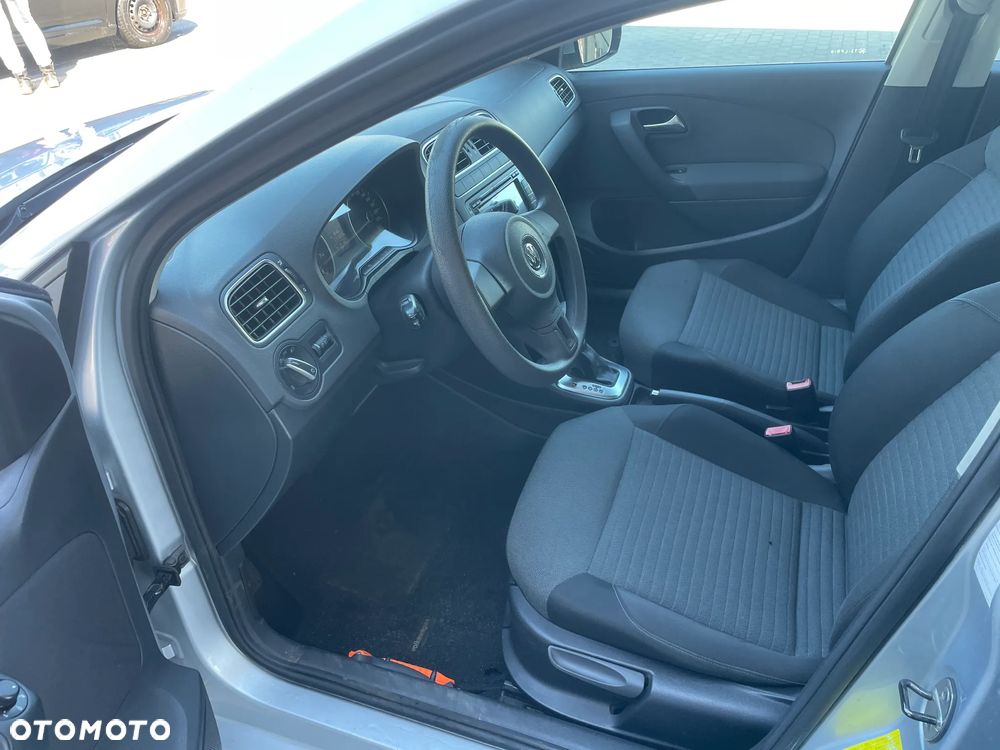 Volkswagen Polo 1.4 DSG Team - 14