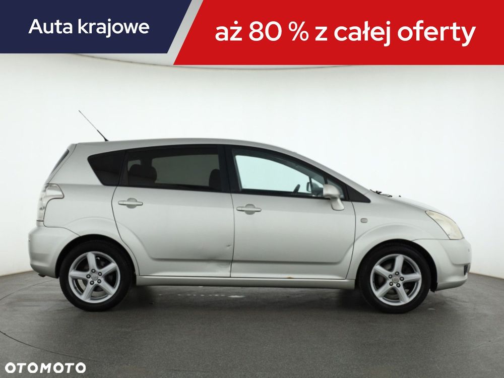 Toyota Corolla Verso - 8