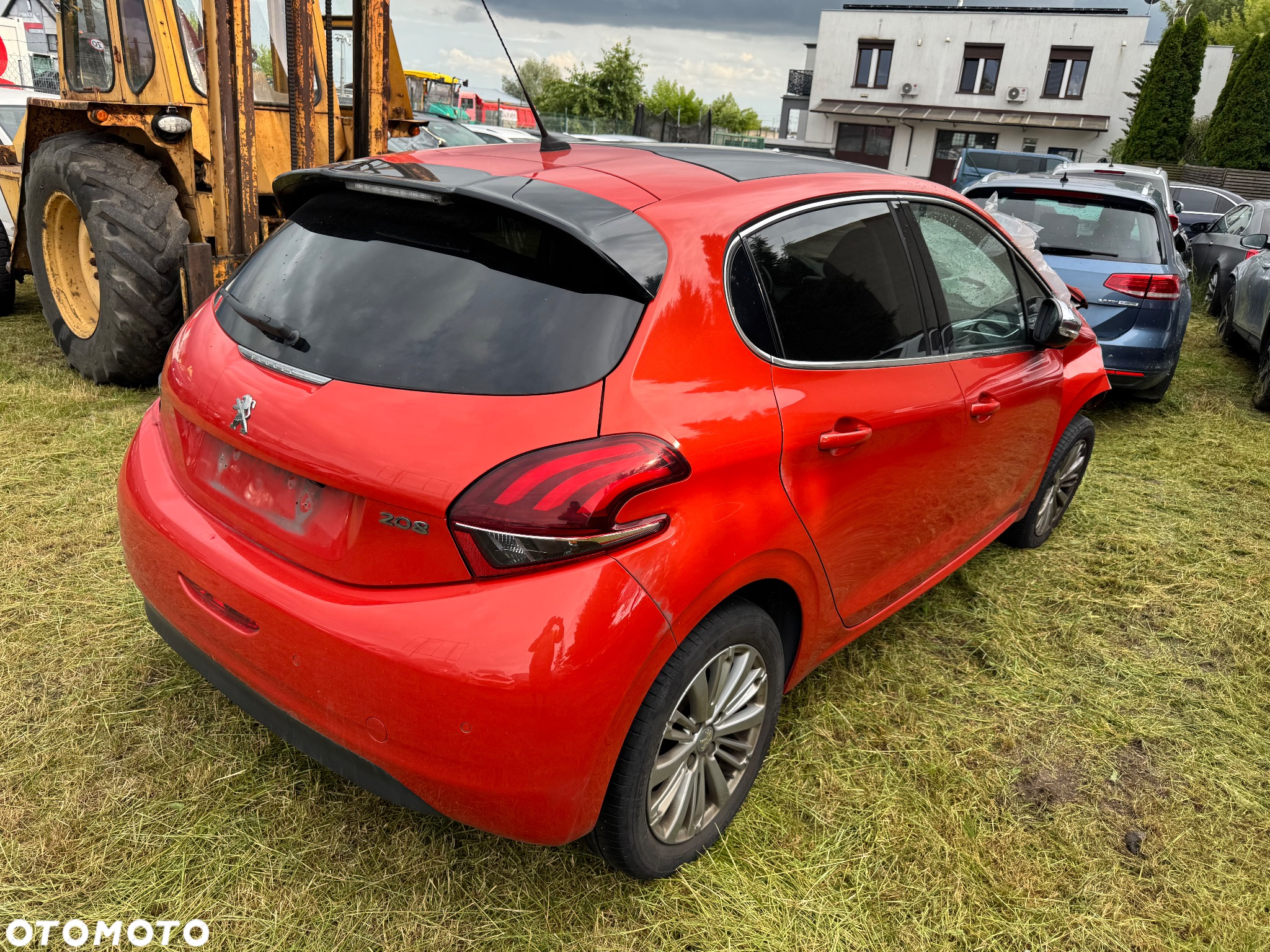 Peugeot 208 1.6 BlueHDi Allure S&S - 6