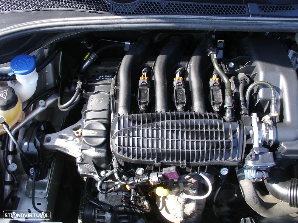 Citroën C3 1.2 PureTech Feel - 19