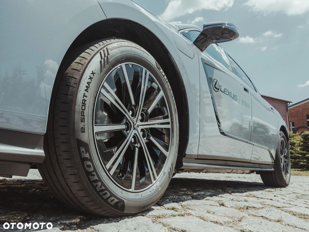 Lexus ES 500e Prestige AWD - 8