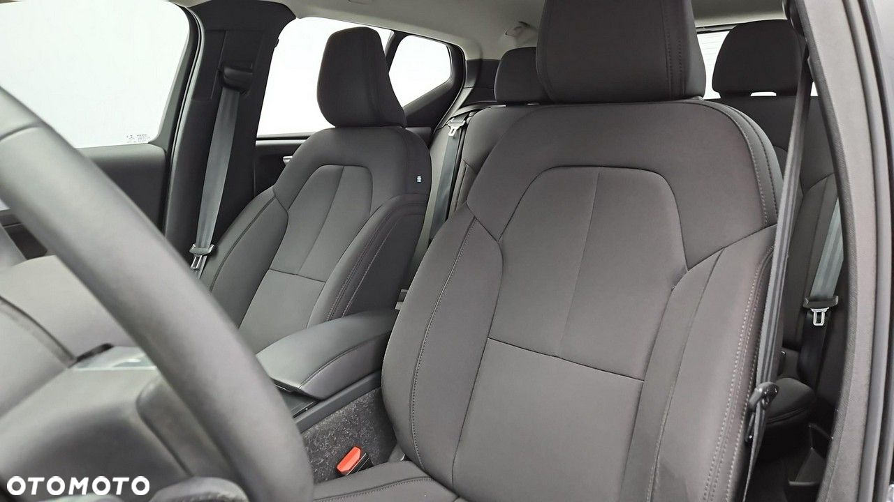 Volvo XC 40 - 11