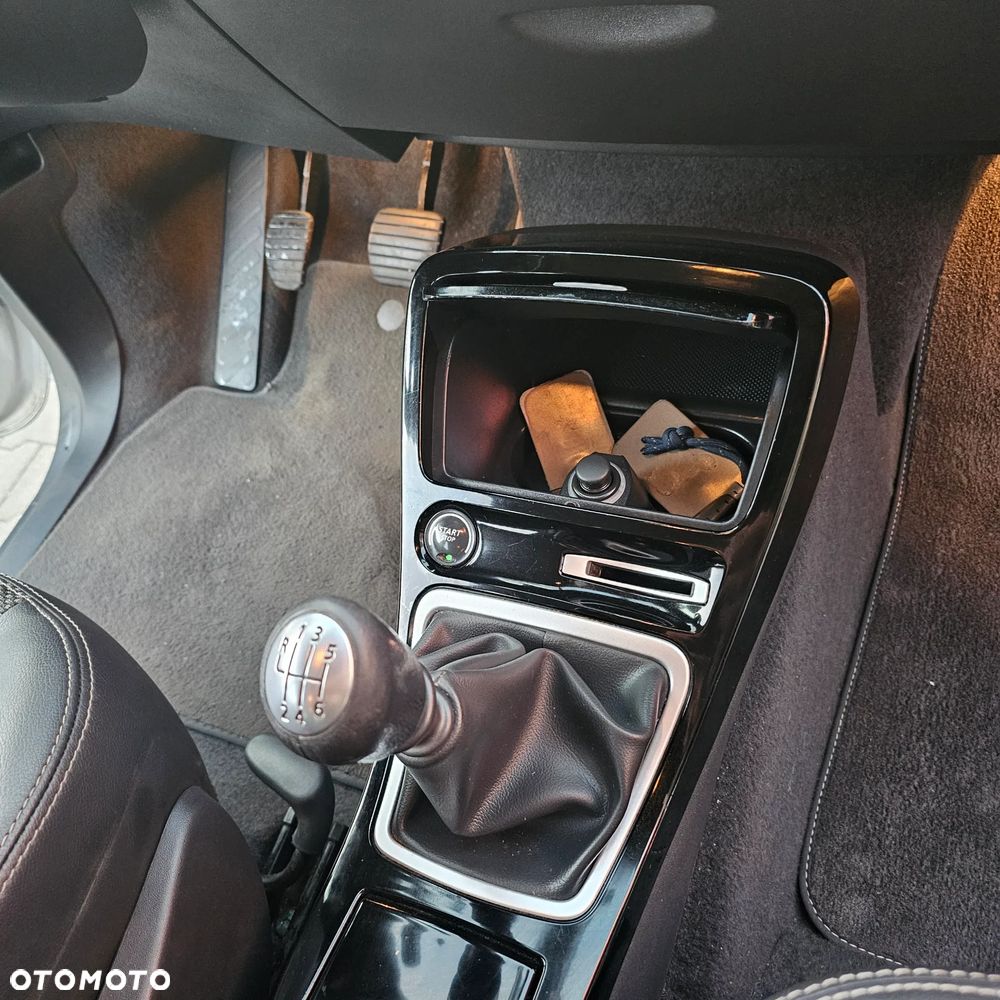 Renault Espace 2.0 dCi FAP Edition PGA - 22