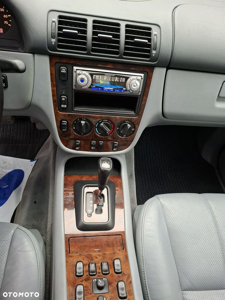 Mercedes-Benz ML 320 - 17