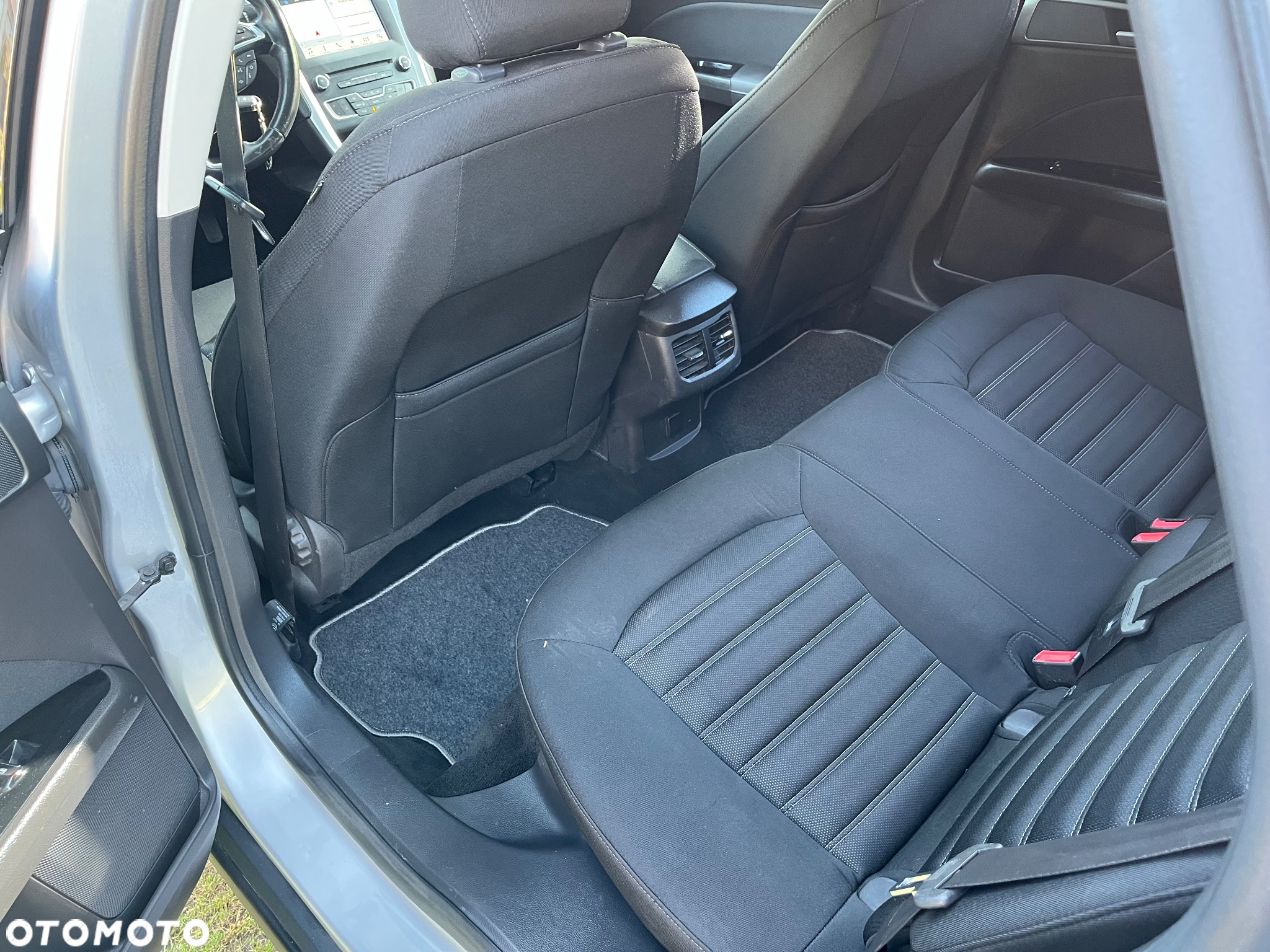Ford Mondeo - 17