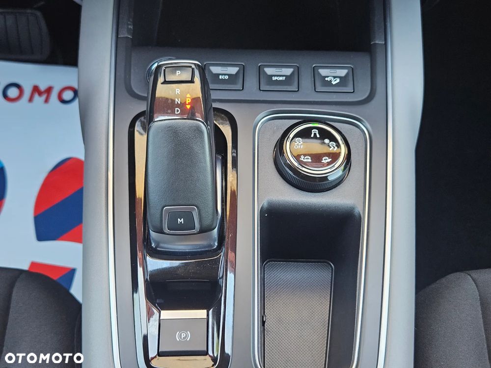 Citroën C5 Aircross 1.6 PureTech Live EAT8 - 32