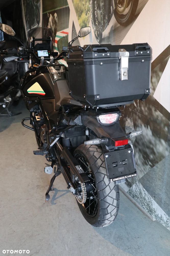 Suzuki V-STROM - 12