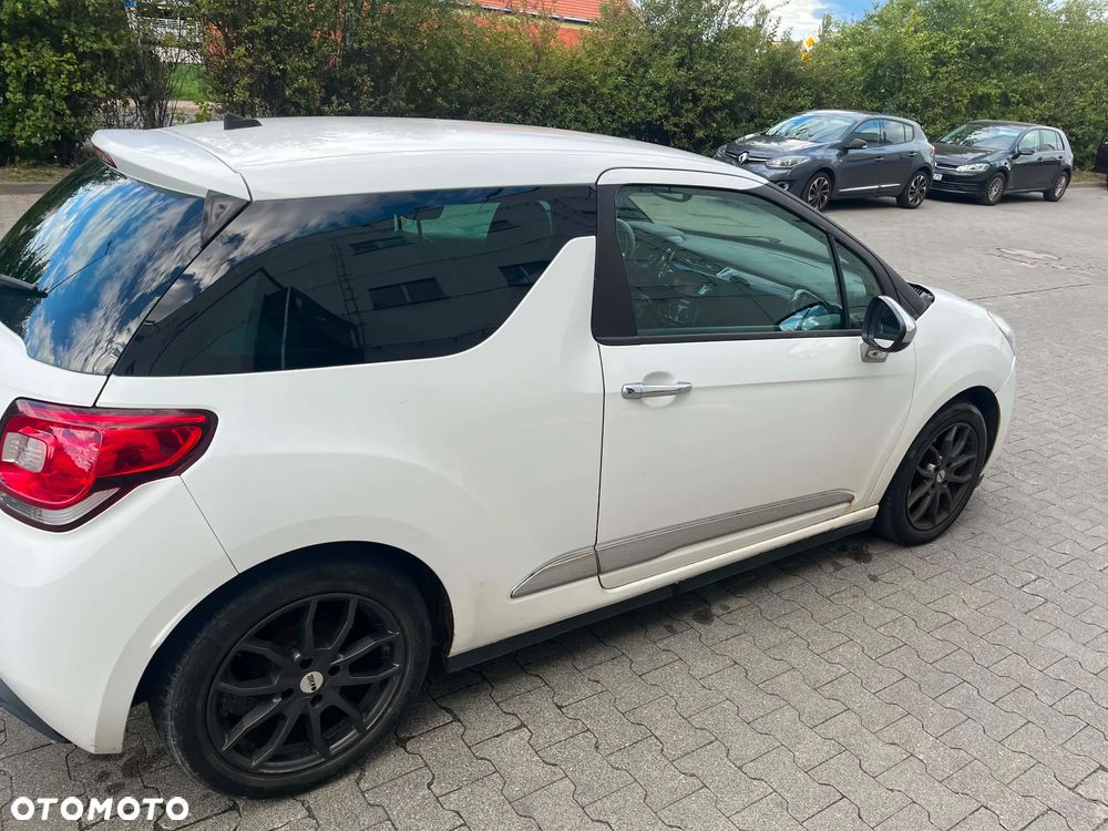 Citroën DS3 1.6 HDi SoChic - 6