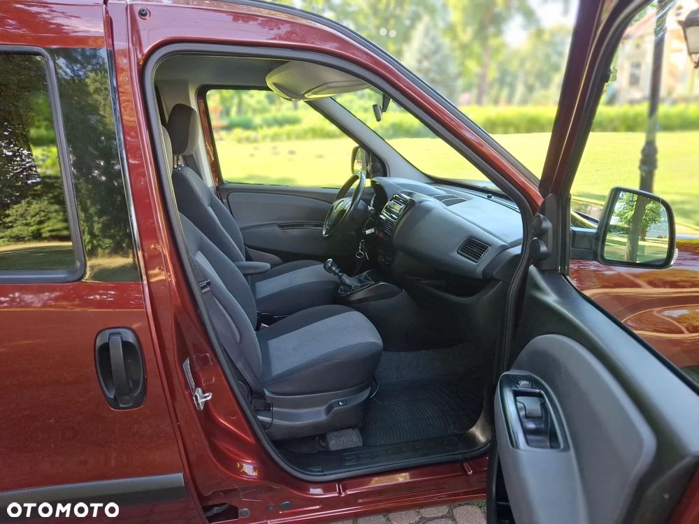 Fiat Doblo 1.4 T-Jet 16V Emotion - 19
