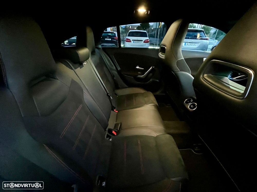 Mercedes-Benz CLA 180 7G-DCT AMG Line - 14