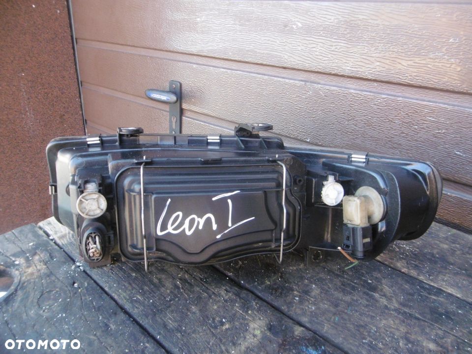 Lampa SEAT TOLEDO II LEON I TYC EUROPA - 7