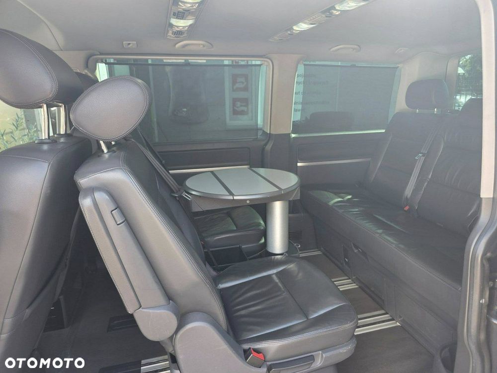 Volkswagen Multivan - 35