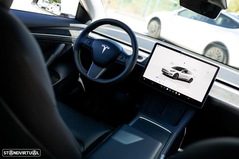 Tesla Model 3 Standard Range Plus RWD - 3
