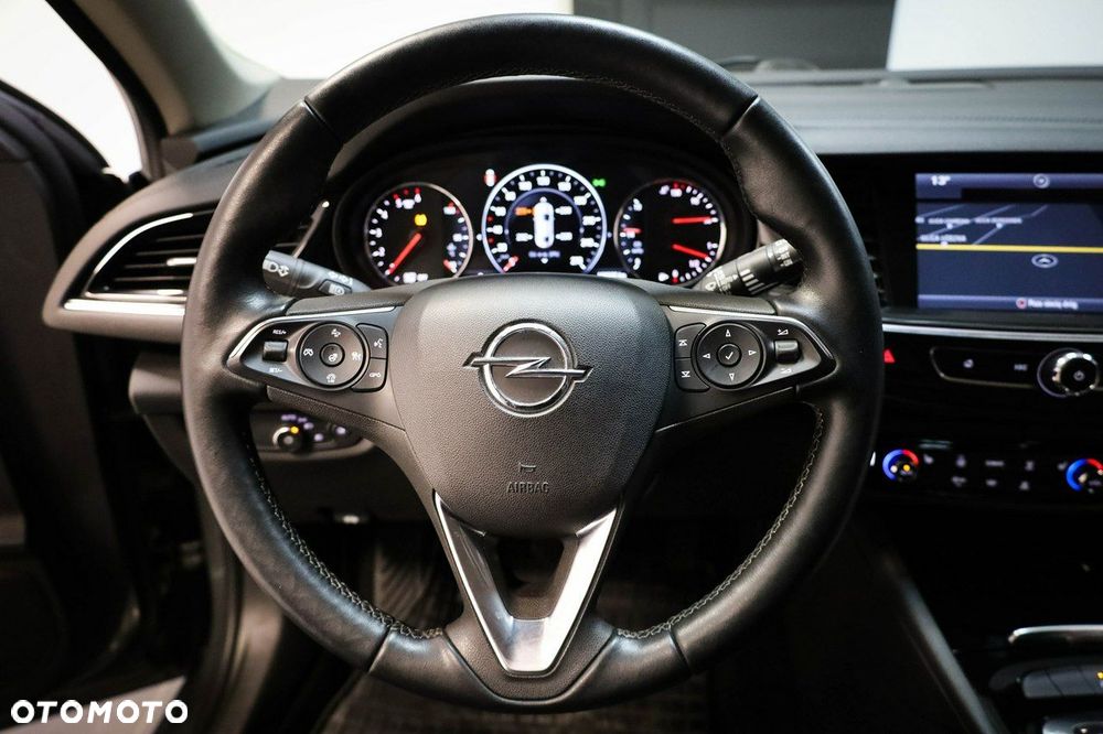 Opel Insignia - 19