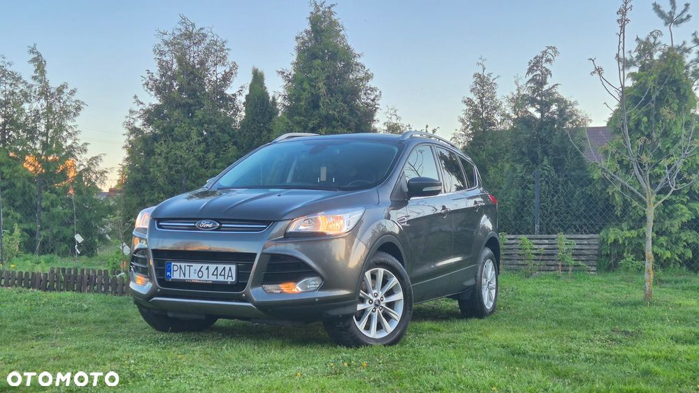 Ford Kuga 2.0 TDCi 2x4 Titanium - 2
