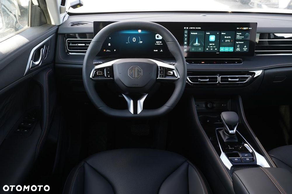 MG HS 1.5 T-GDI Exclusive DCT - 10