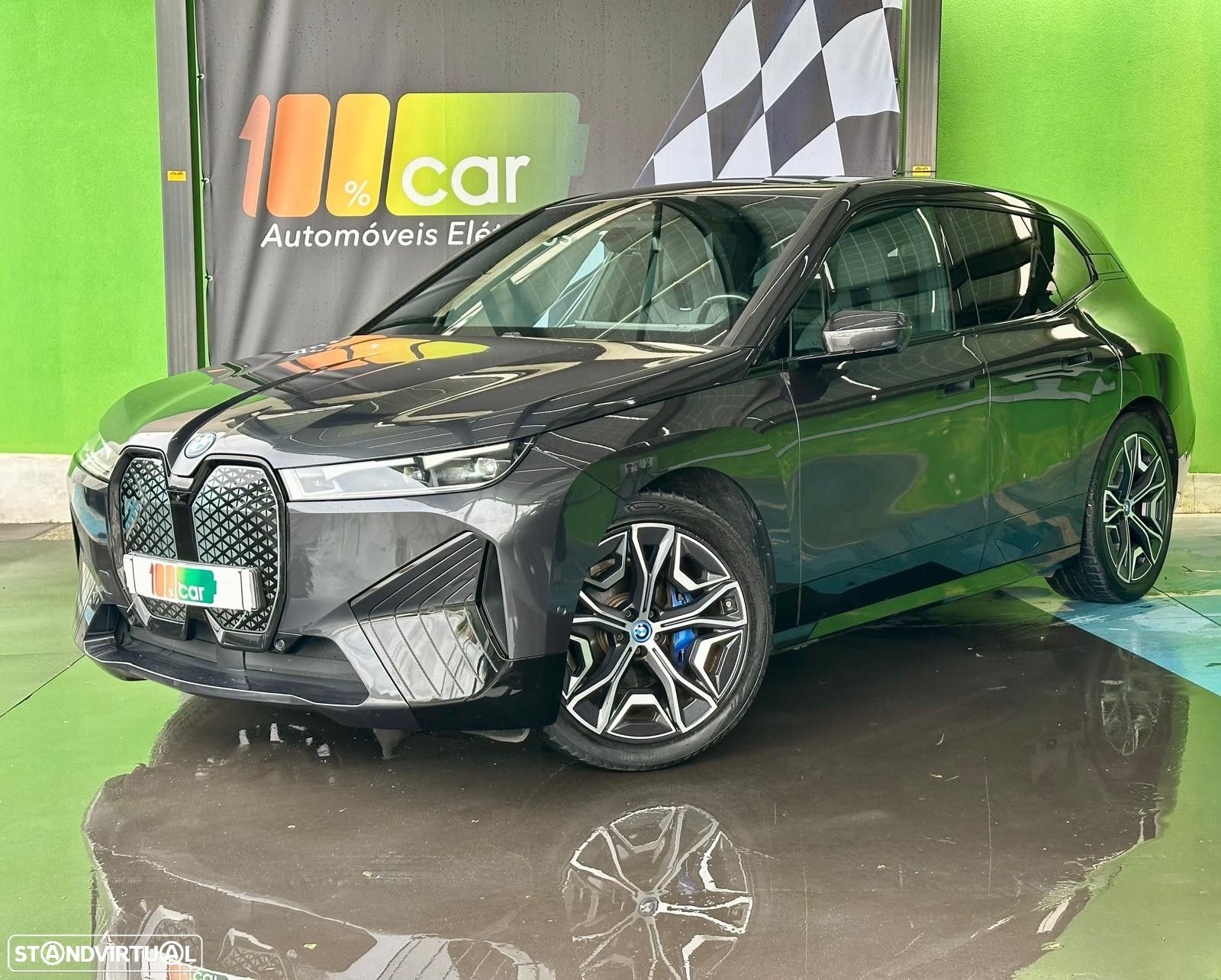 BMW iX xDrive 40 Pack Desportivo - 1