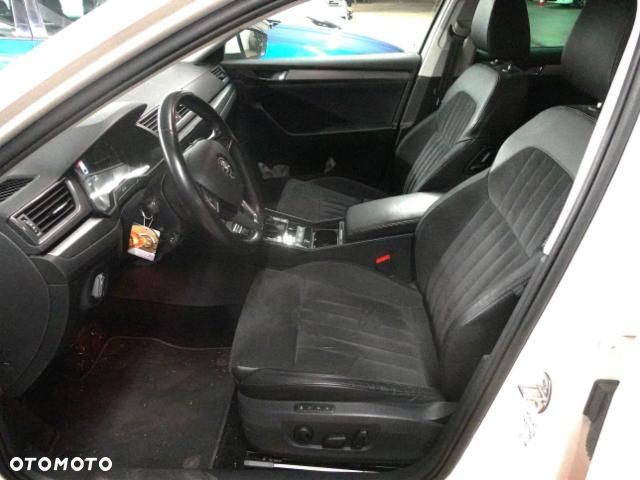 Skoda Superb 2.0 TDI DSG Style - 6