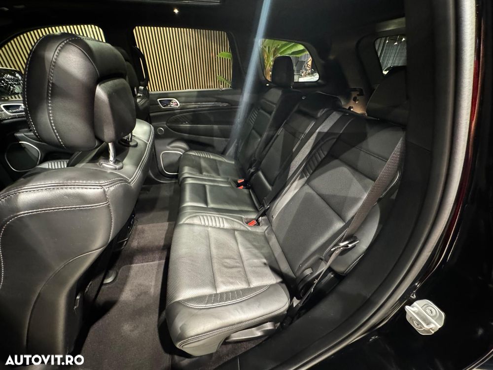 Jeep Grand Cherokee - 21