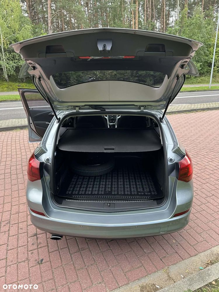 Opel Astra 2.0 CDTI DPF Cosmo - 14