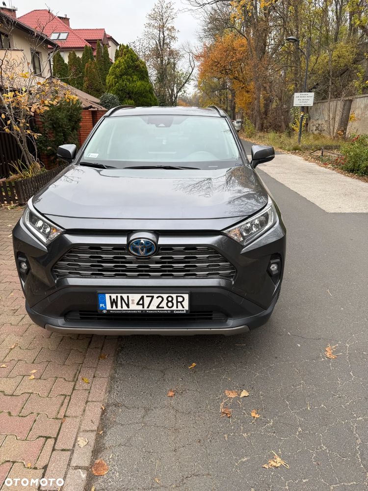 Toyota RAV4 - 1