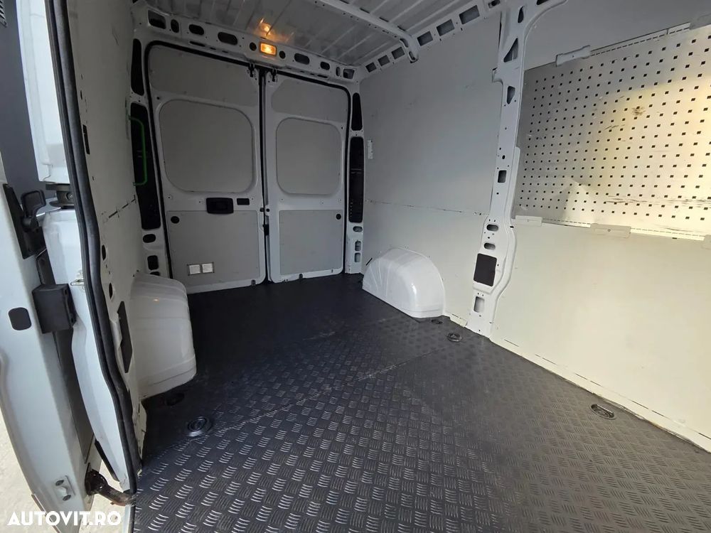 Citroën Jumper L2H2 Premium Edition - 16