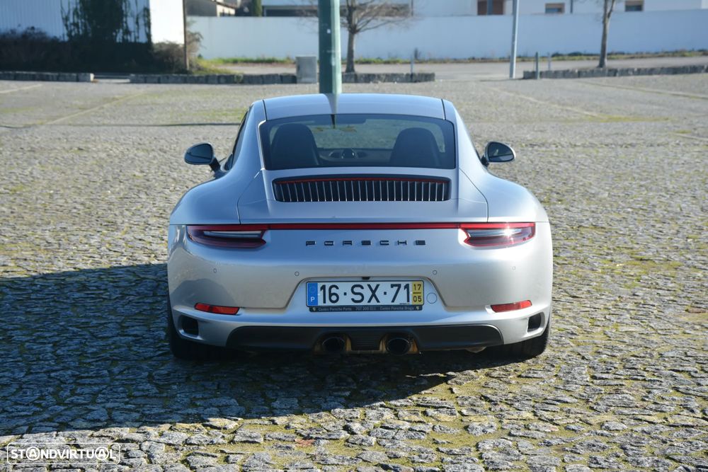 Porsche 911 Série F - 6