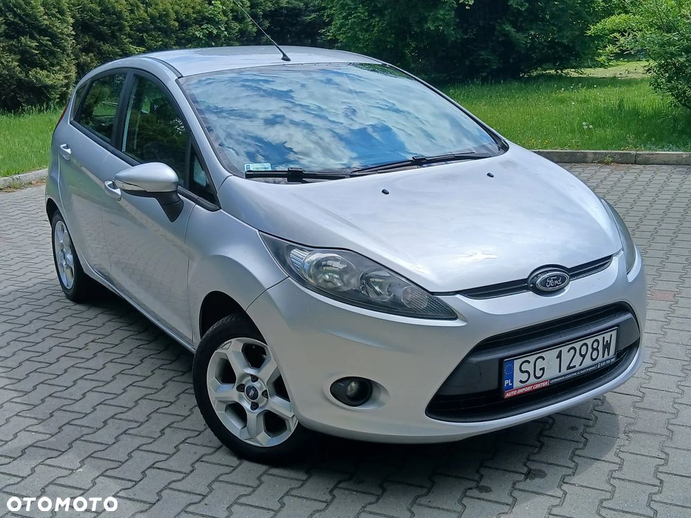 Ford Fiesta 1.25 Silver X (Ambiente) - 28